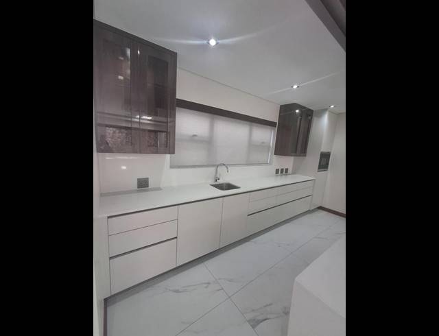 4 BEDROOM PROPERTY TO RENT IN LINDEN